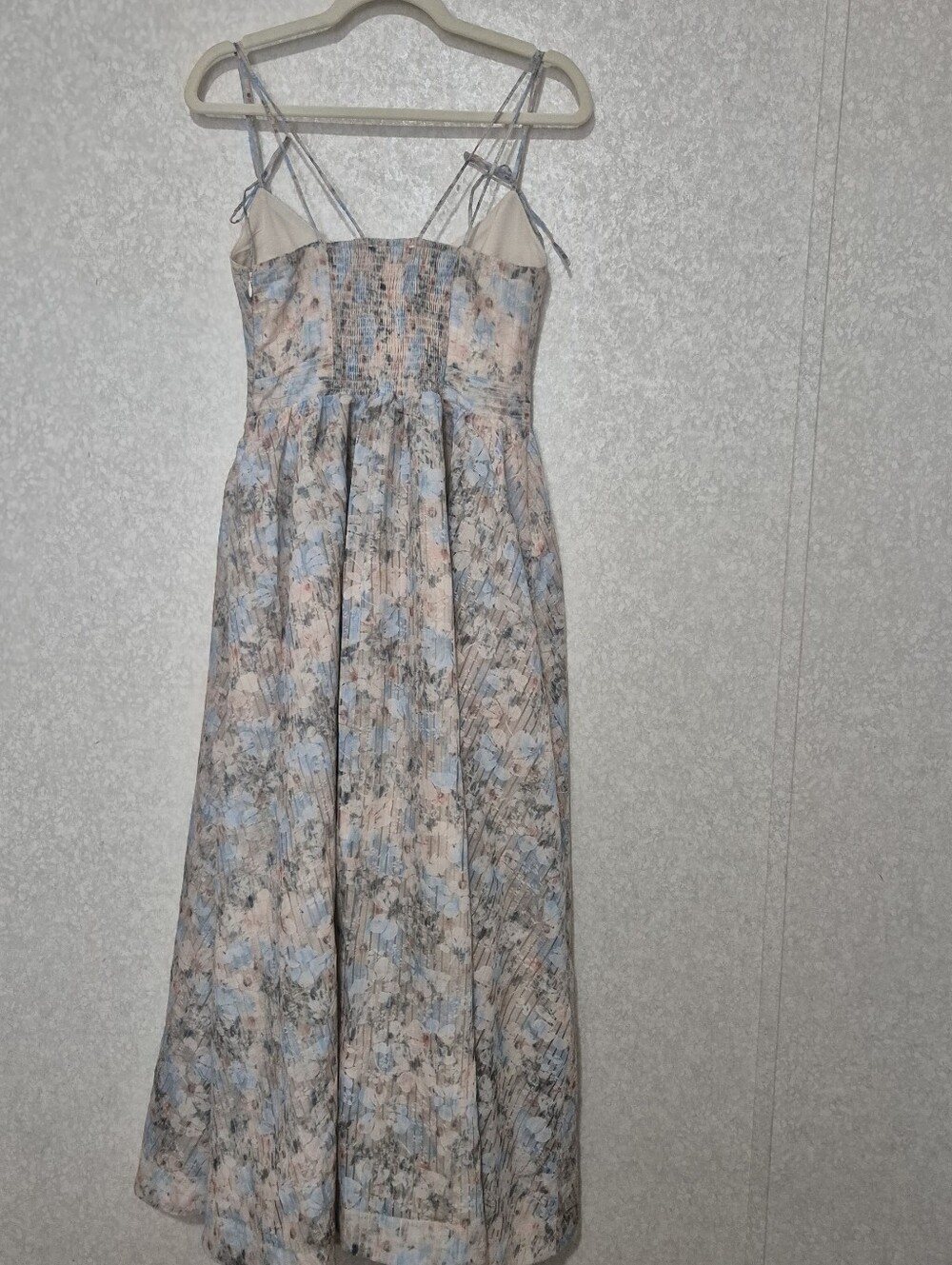En Saison Pastel Floral Tie-Shoulder Maxi Dress in Blue and Blush..Size:M - Picture 9 of 14